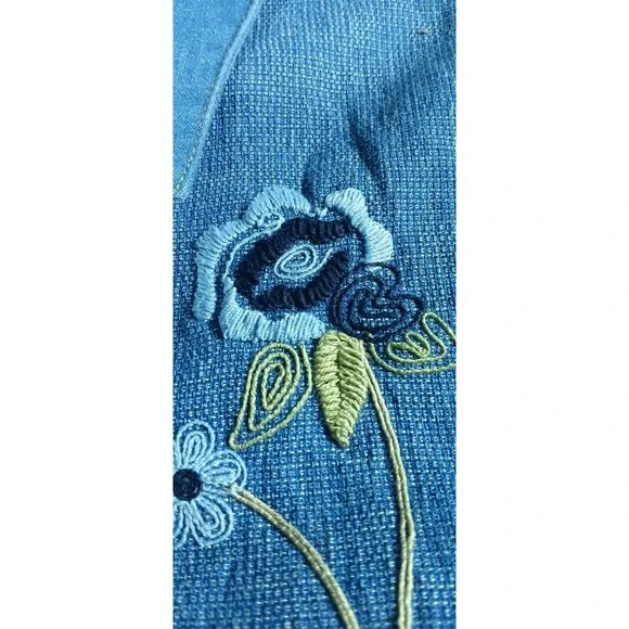 vintage koret crop top blue floral denim embroidered floral wooden button womens - Picture 3 of 10